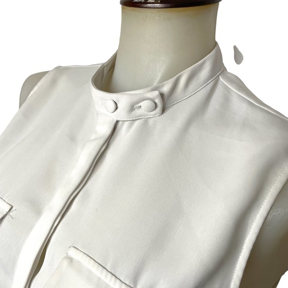 White Chiffon Sleeveless Blouse With Cargo Pockets 🤍 - Picture 6 of 8